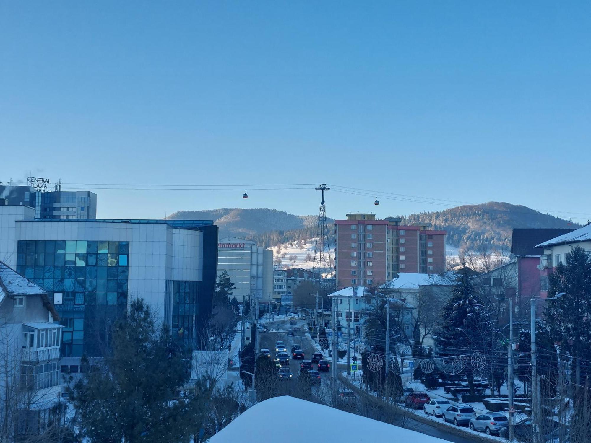 Rg Garsoniera Central Piatra Neamţ Dış mekan fotoğraf